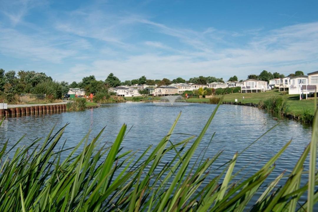 Tunstall View Caravan Holidays At Sand Le Mere Buitenkant foto