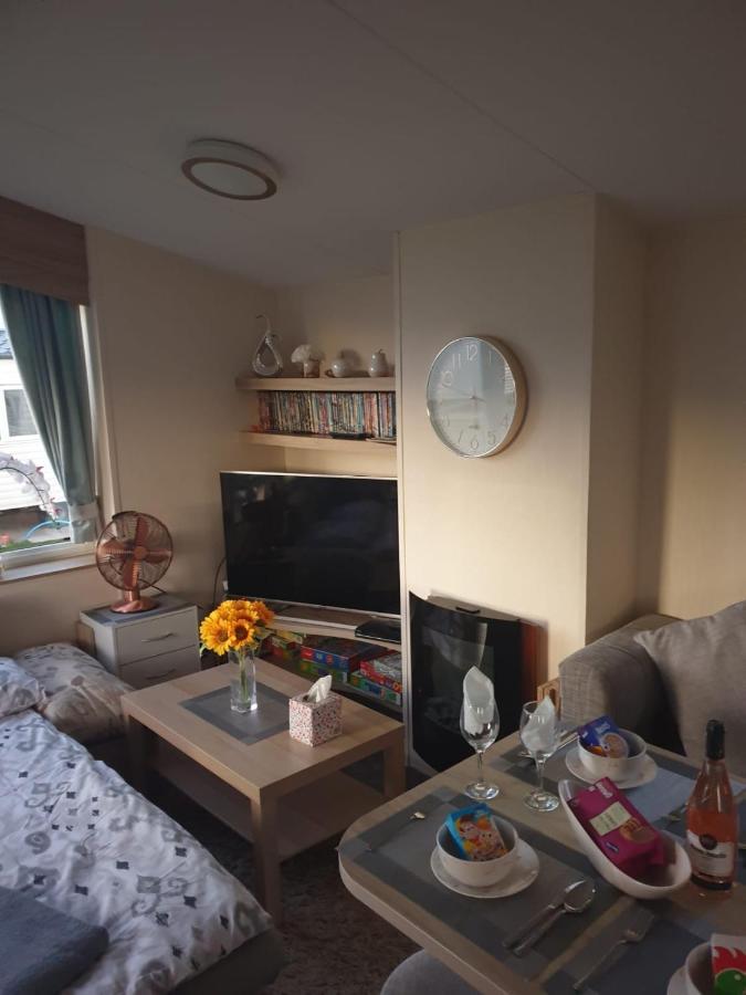 Tunstall View Caravan Holidays At Sand Le Mere Buitenkant foto